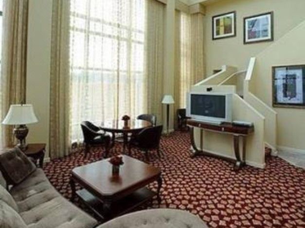 Photo of Livingroom in Downtown