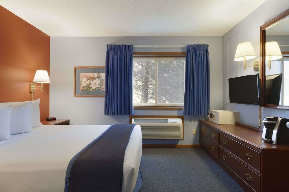 Photo of Bedroom in St. Cloud