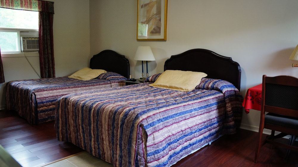 Photo of Bedroom in Madoc