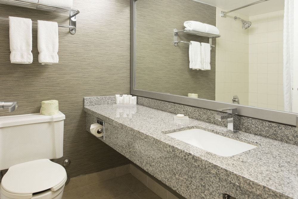 Photo of Bathroom in Wynford-Concorde