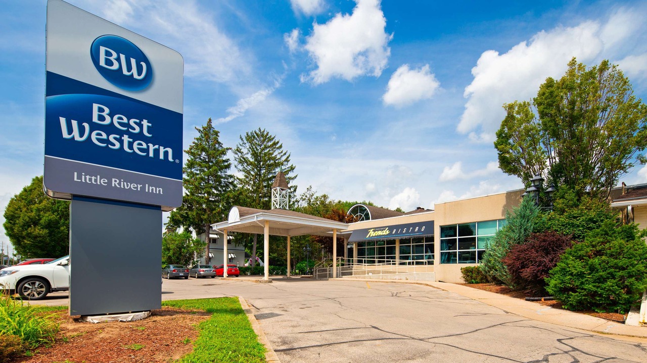 Photo of Buildings in Simcoe