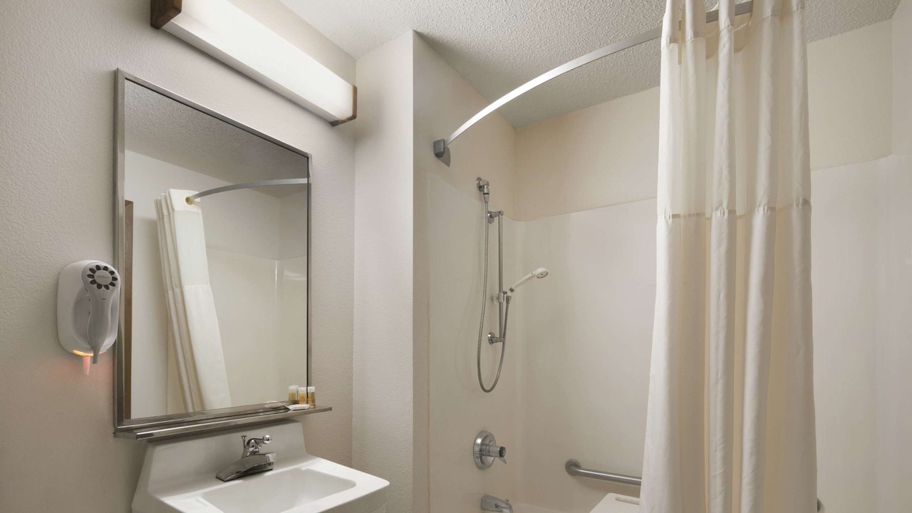 Photo of Bathroom in Willmar