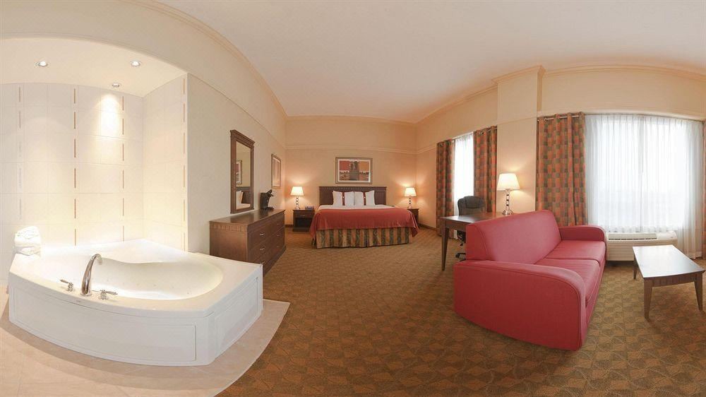 Photo of Livingroom in Point Edward