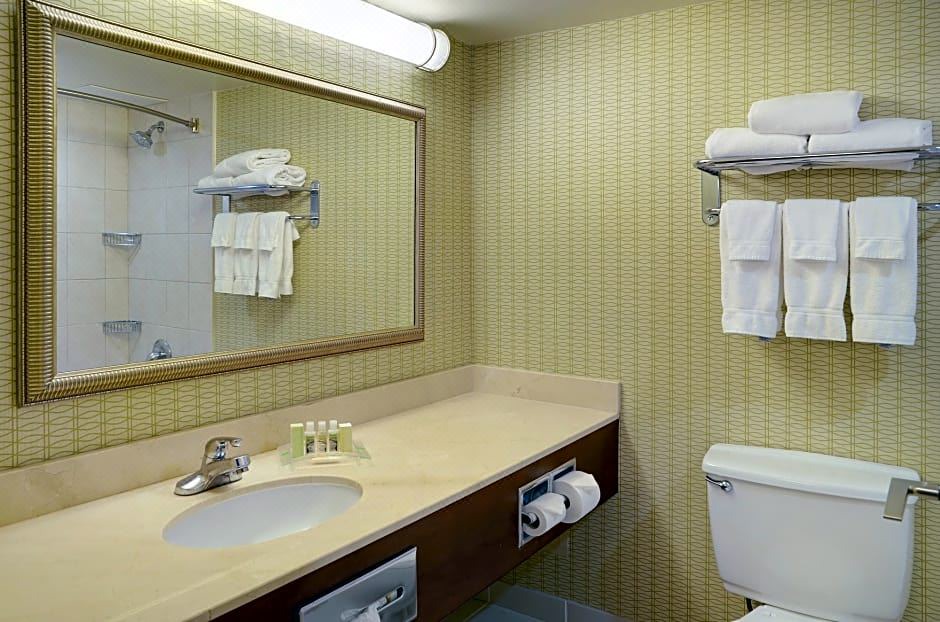 Photo of Bathroom in White Oaks
