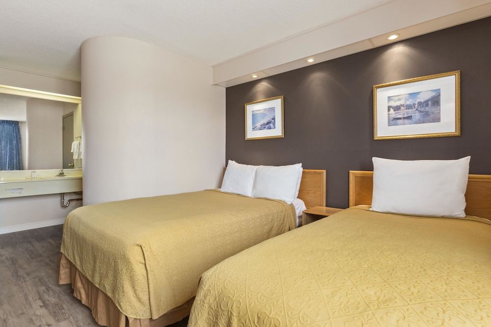 Photo of Bedroom in Brockville