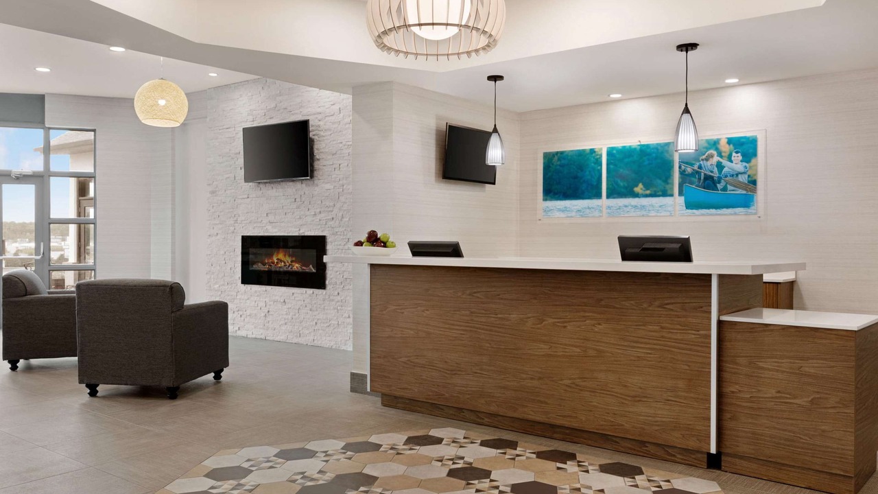 Photo of Livingroom in Rideau Heights
