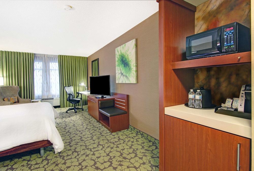 Photo of Livingroom in Thornhill