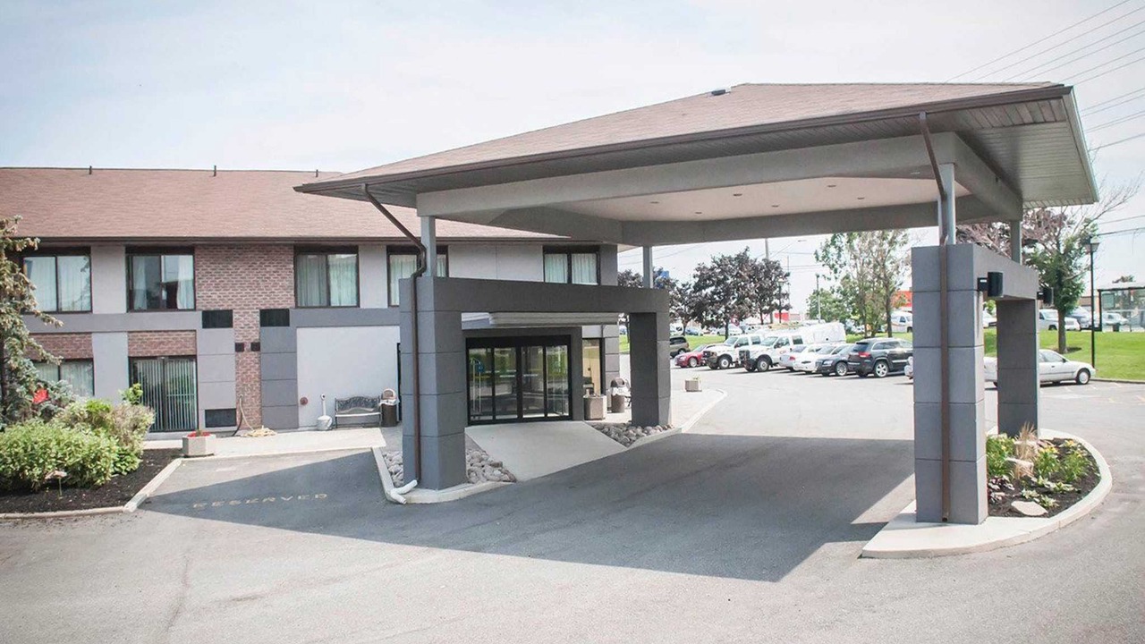 Photo of Buildings in Northeast Mississauga