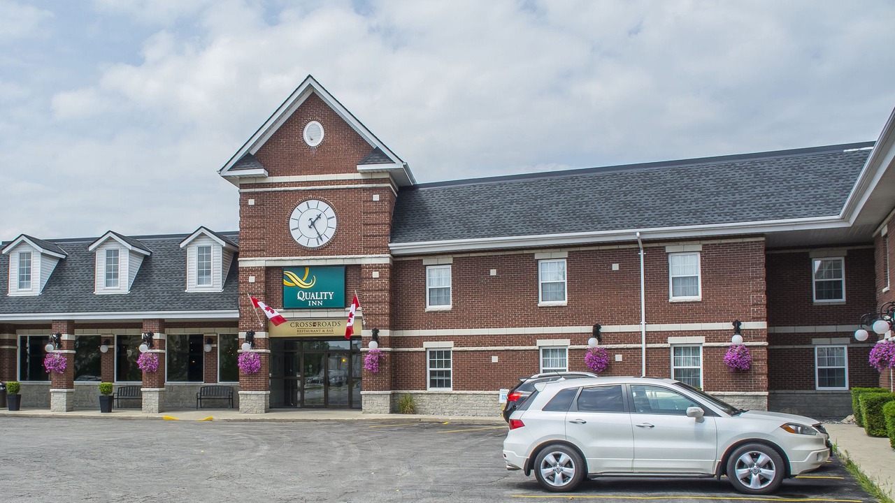 Photo of Buildings in Point Edward