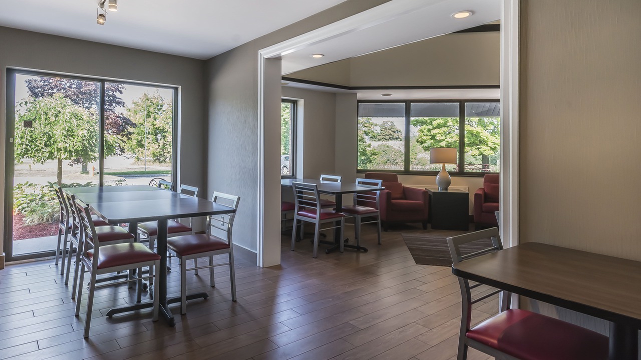 Photo of Livingroom in Cobourg