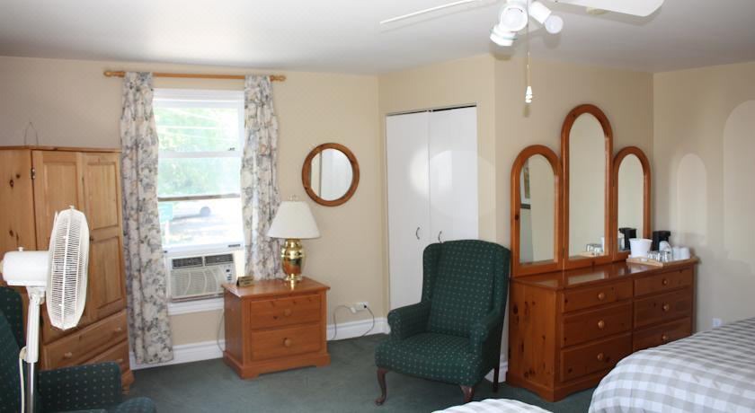 Photo of Livingroom in Bracebridge