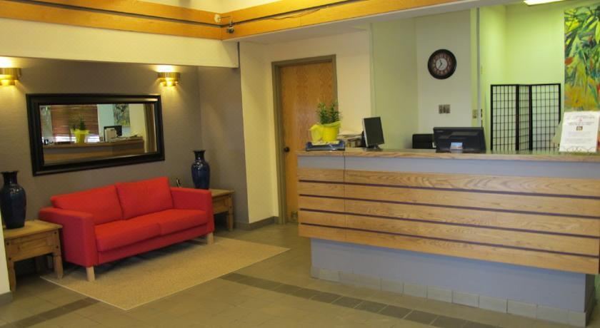 Photo of Livingroom in Rideau Heights