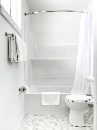 Photo of Bathroom in International Falls