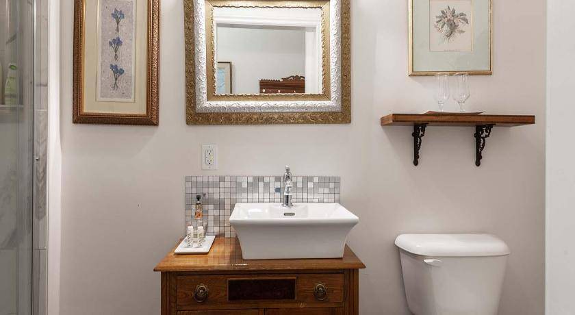 Photo of Bathroom in Stratford