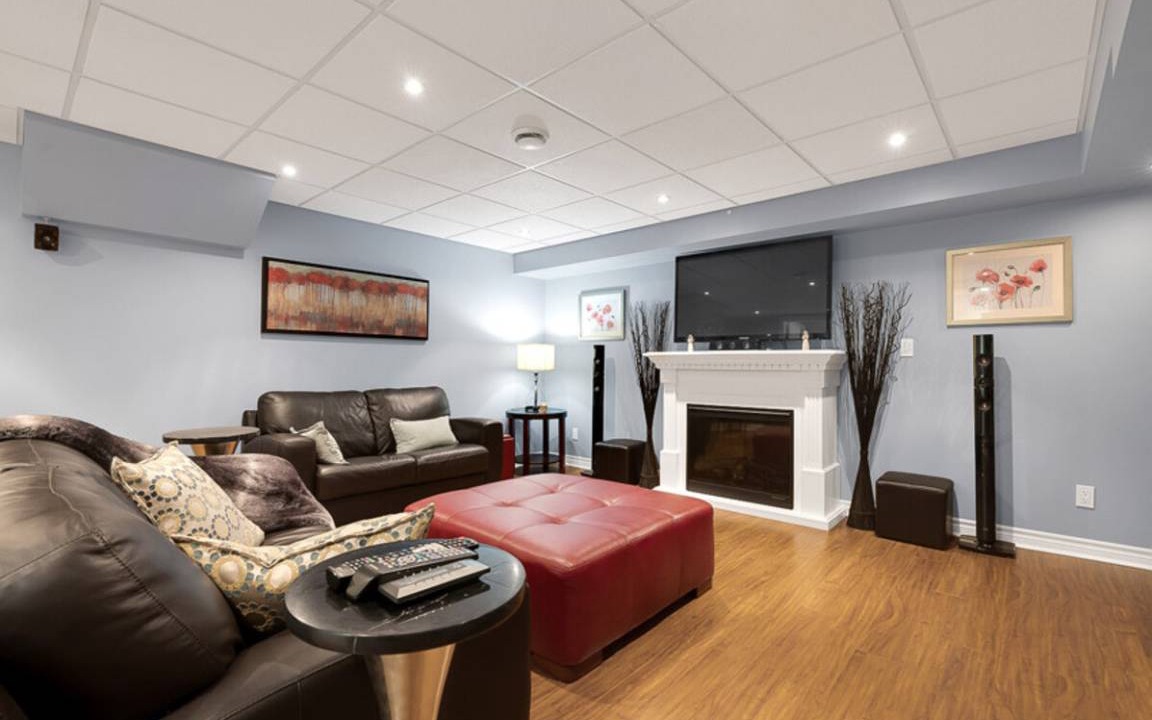 Photo of Livingroom in Durham Region