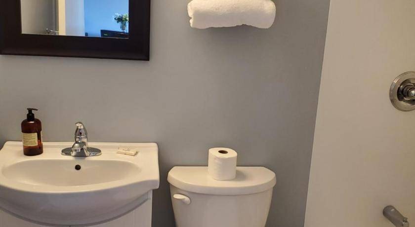 Photo of Bathroom in Nipigon