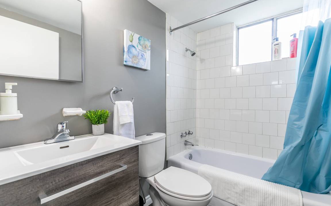 Photo of Bathroom in Rosedale