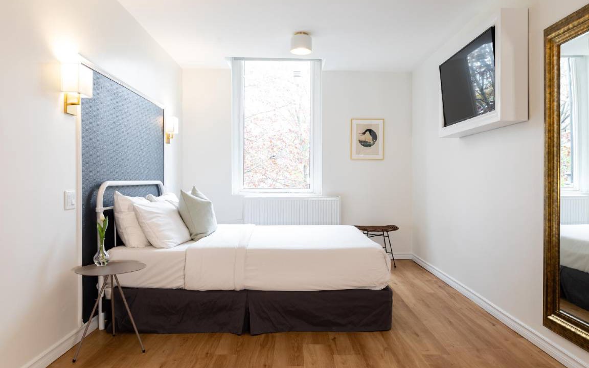 Photo of Bedroom in Garden District