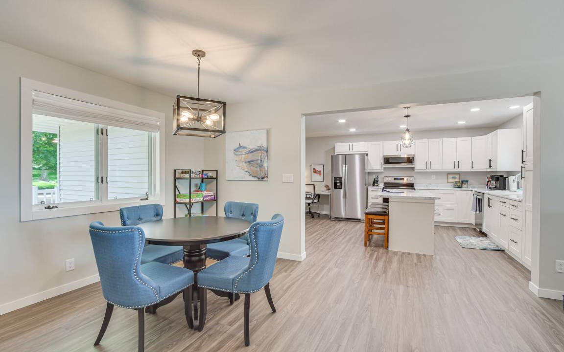 Photo of Livingroom in Detroit Lakes