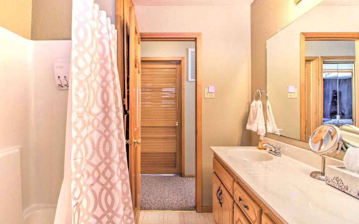 Photo of Bathroom in Hackensack