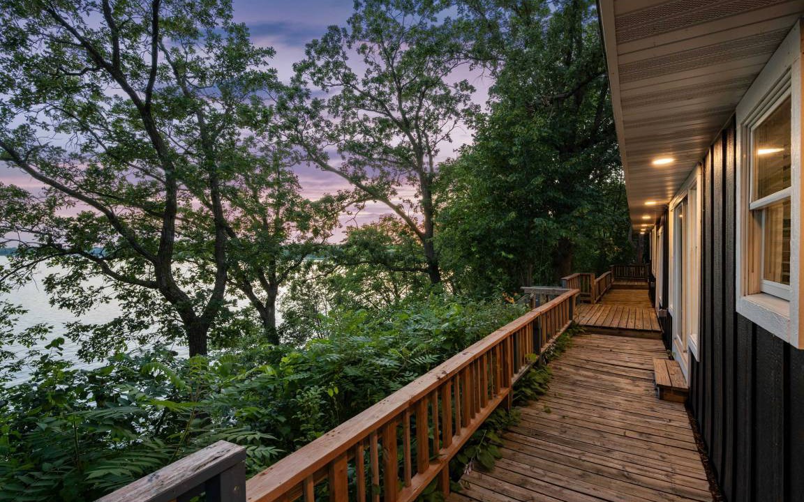 Photo of Patio Balcony in Maple Lake