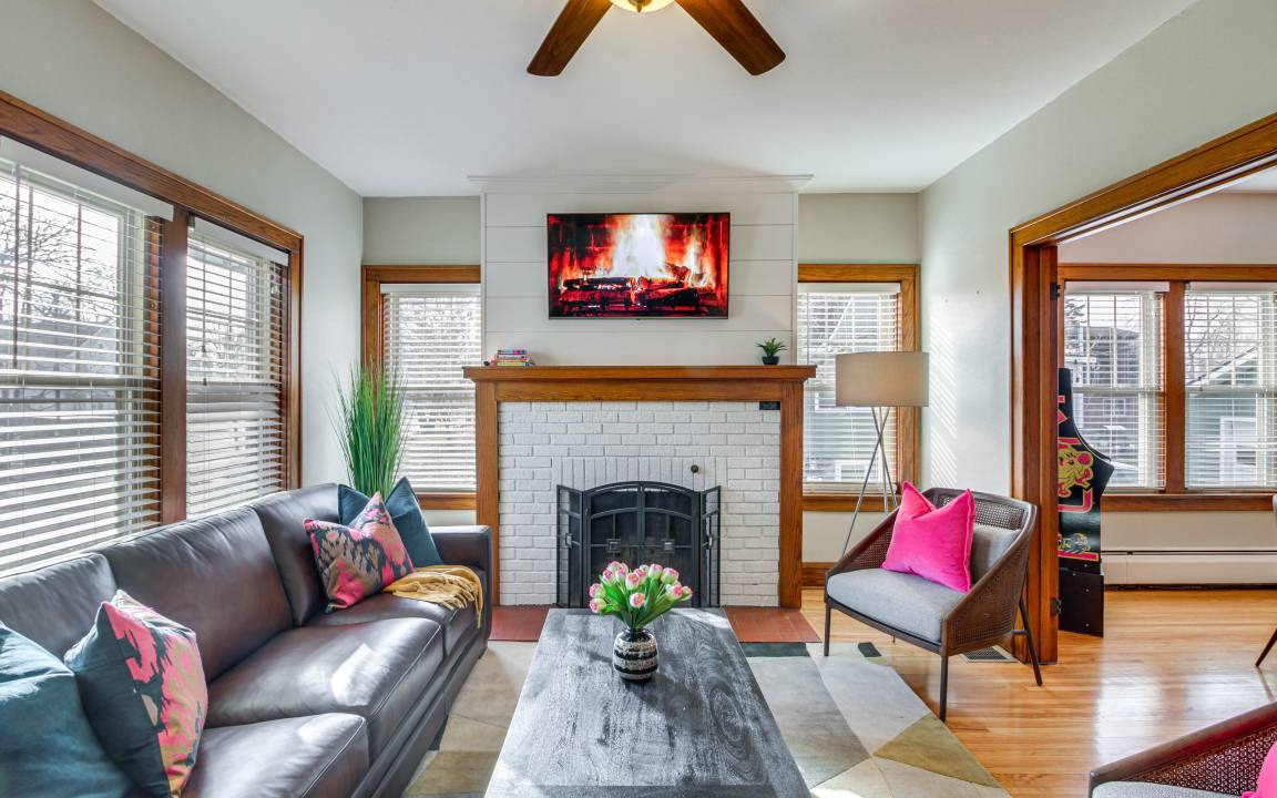 Photo of Livingroom in Detroit Lakes