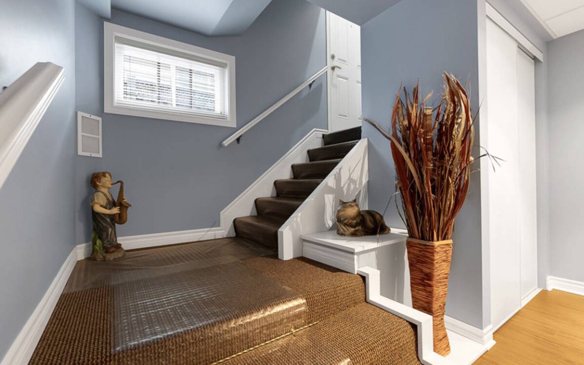 Photo of Livingroom in Durham Region