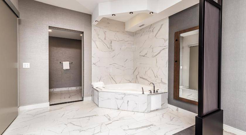 Photo of Bathroom in Airport Road Business Centre