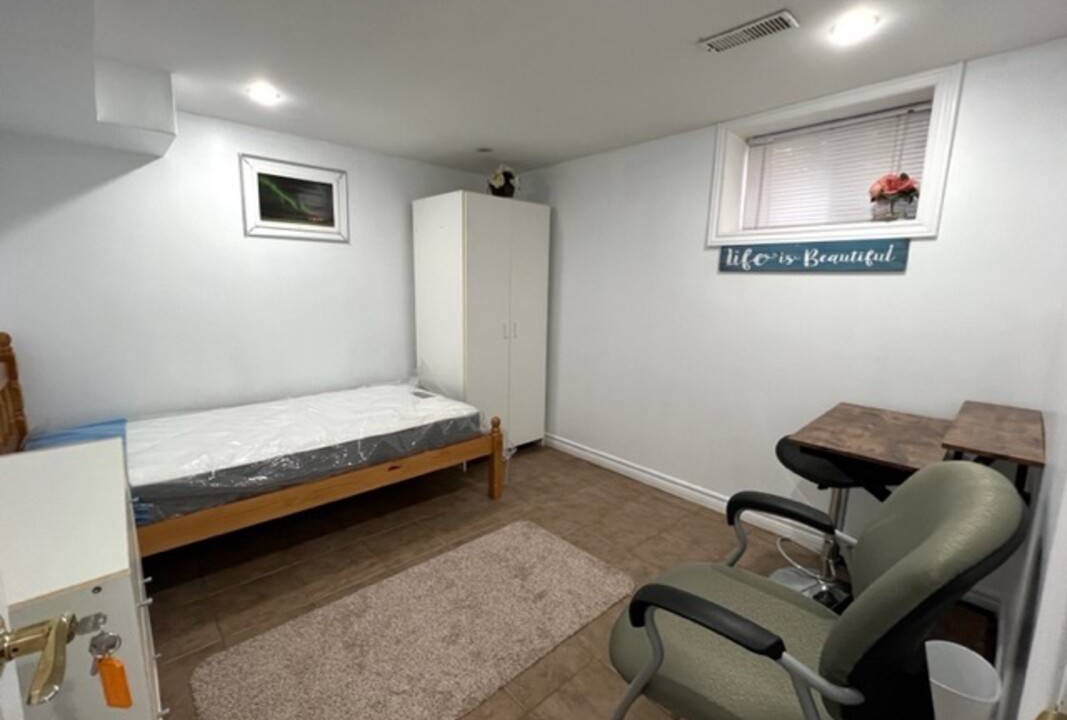 Photo of Livingroom in Old East York