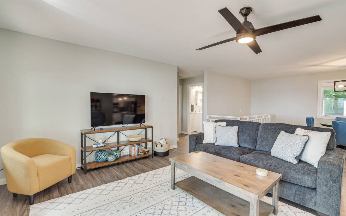 Photo of Livingroom in Detroit Lakes