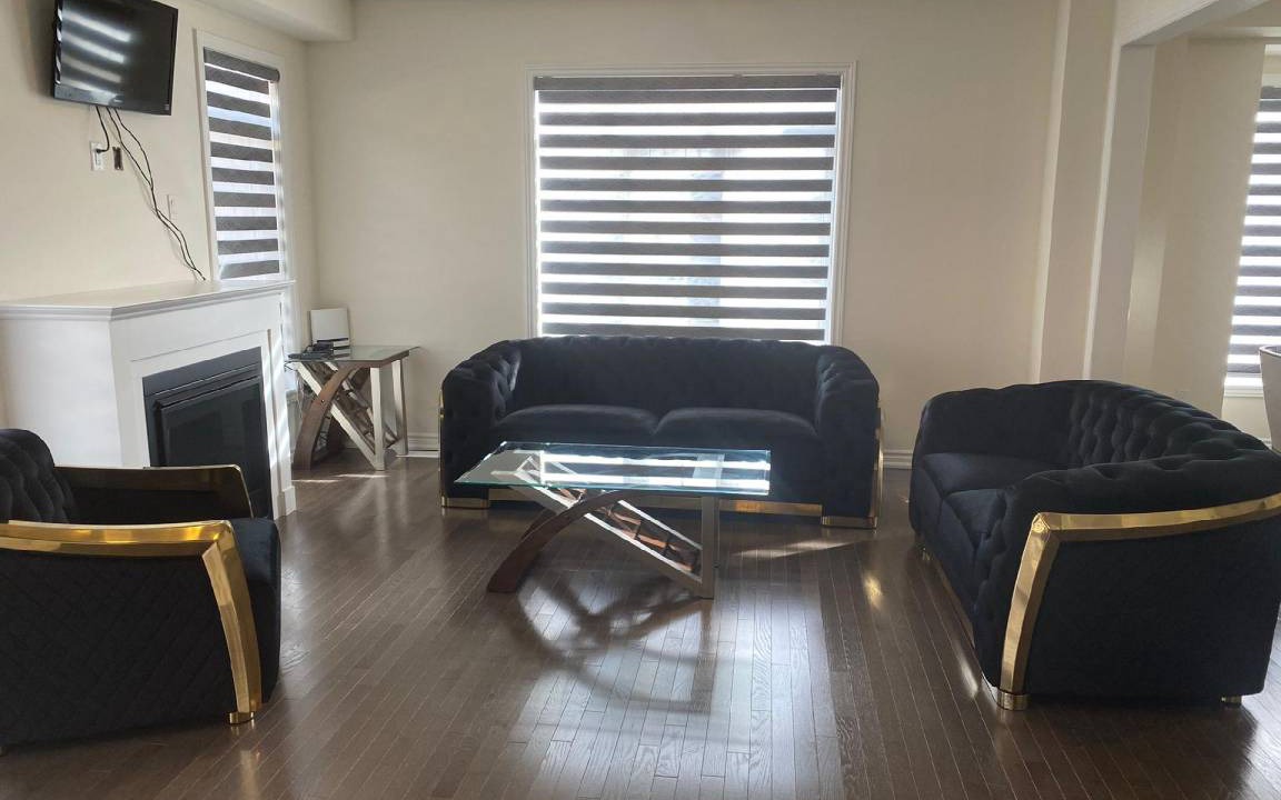 Photo of Livingroom in Brampton