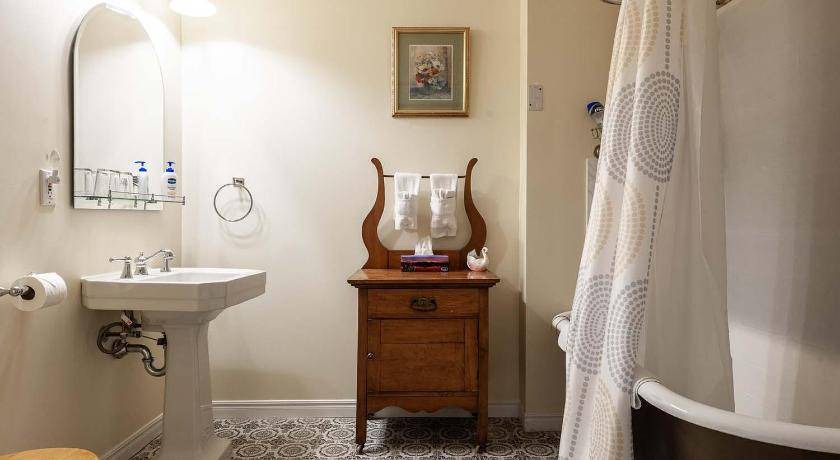 Photo of Bathroom in Stratford