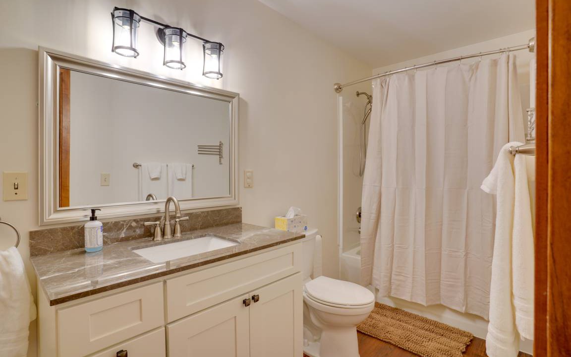 Photo of Bathroom in Shakopee