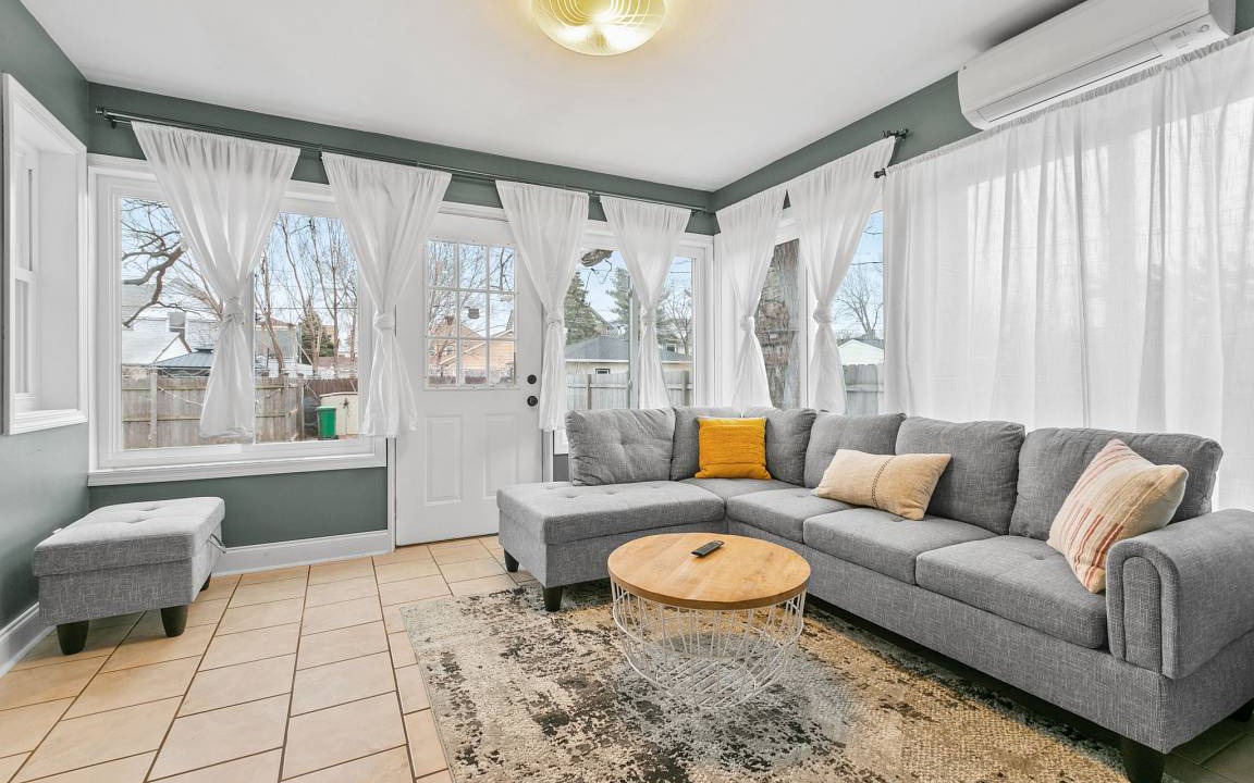 Photo of Livingroom in Powderhorn