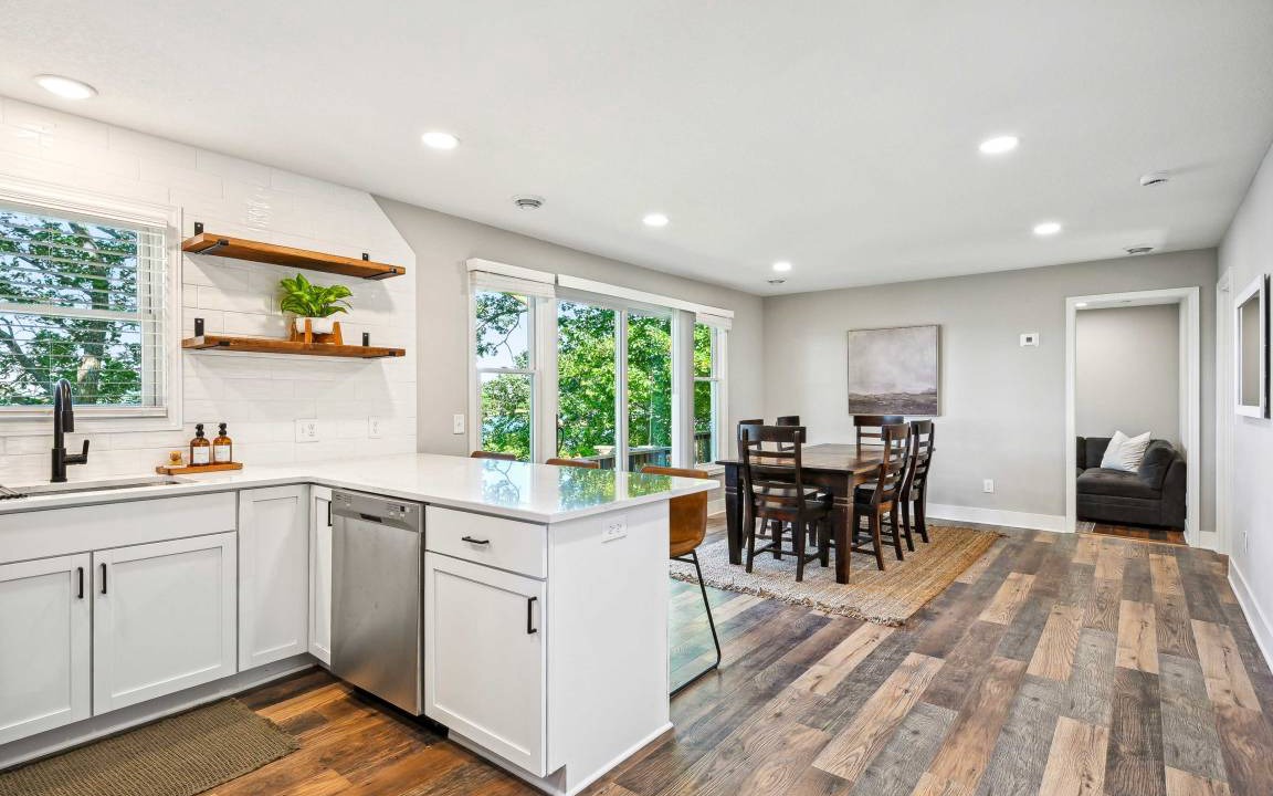 Photo of Kitchen in Maple Lake