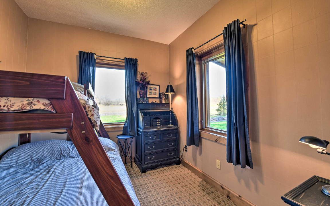 Photo of Bedroom in Two Harbors