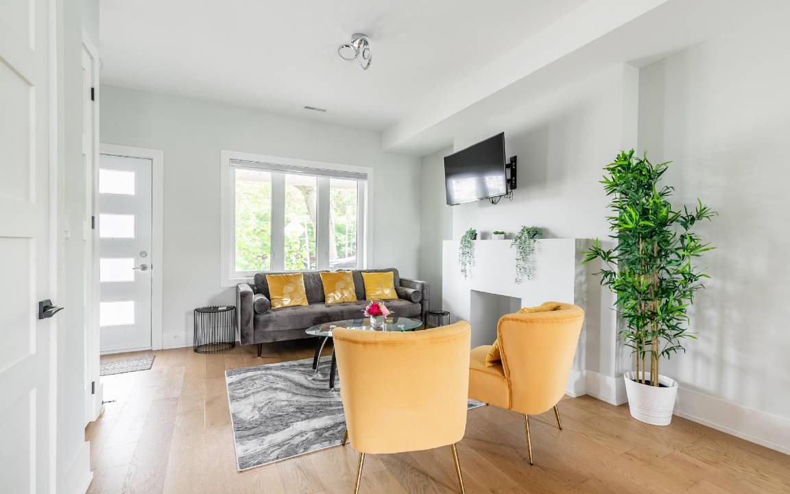 Photo of Livingroom in Little Italy
