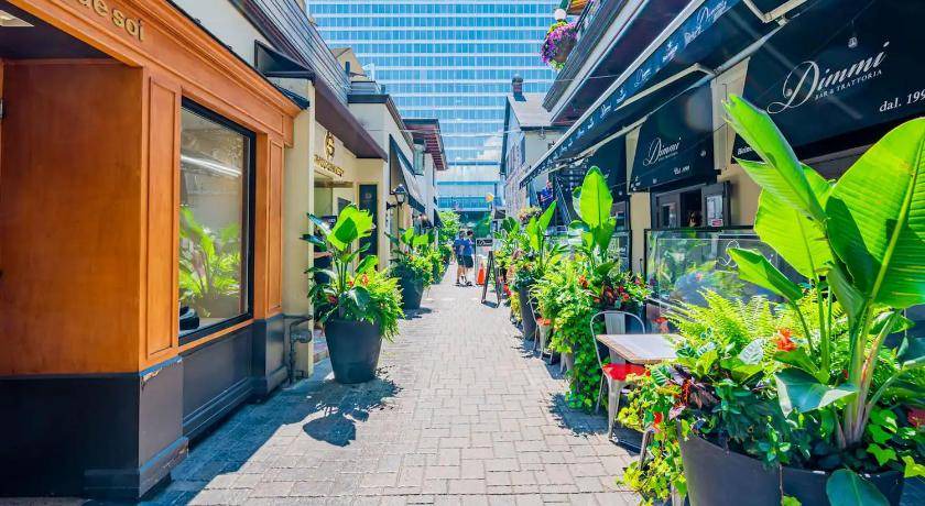 Photo of Others in Bloor-Yorkville