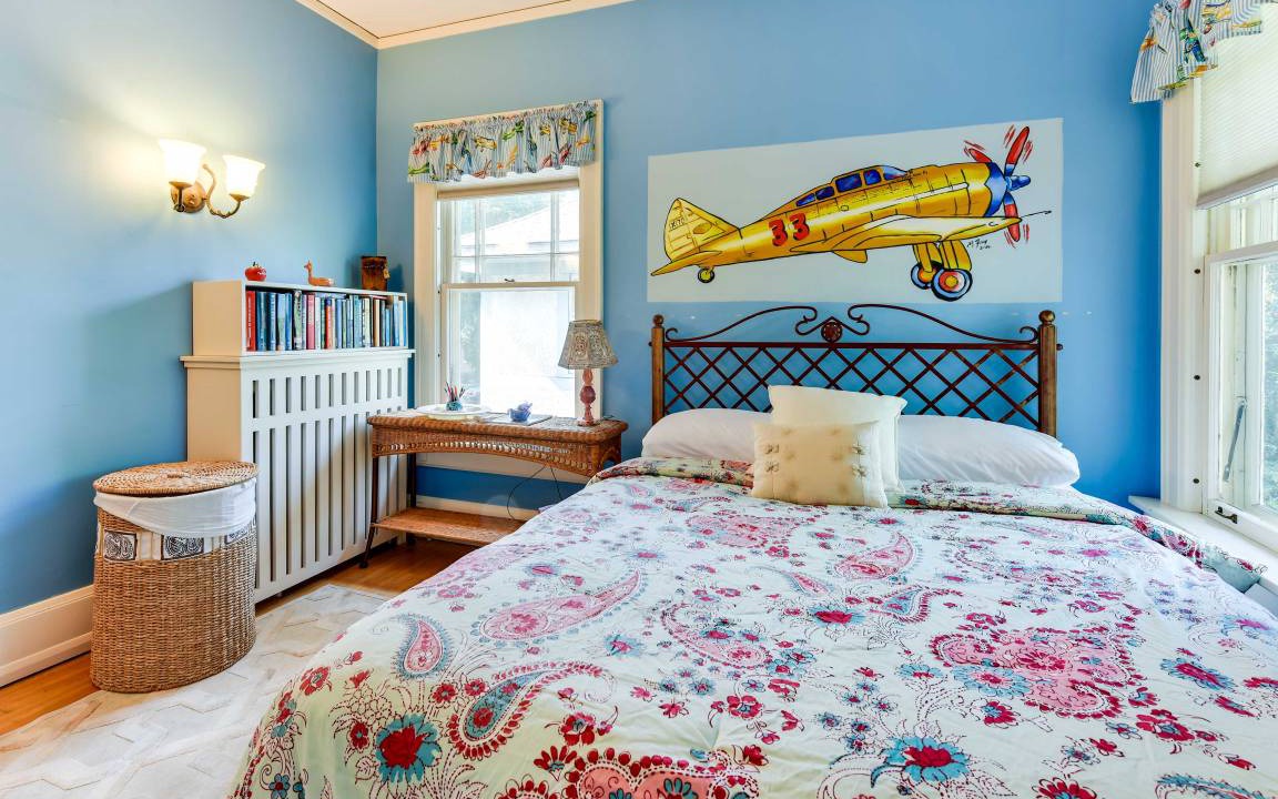 Photo of Bedroom in East Isles