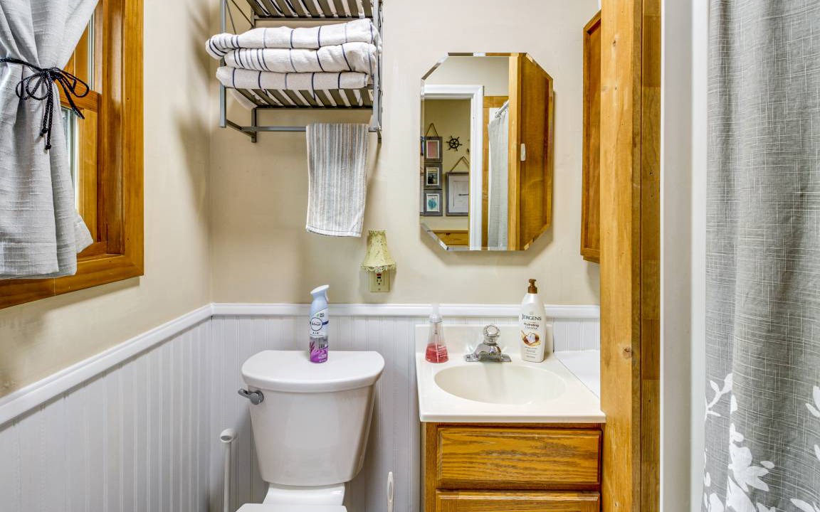 Photo of Bathroom in South Harbor