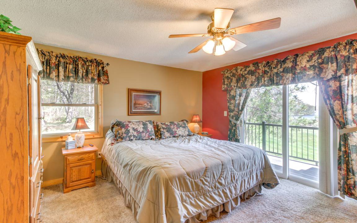 Photo of Bedroom in Emily