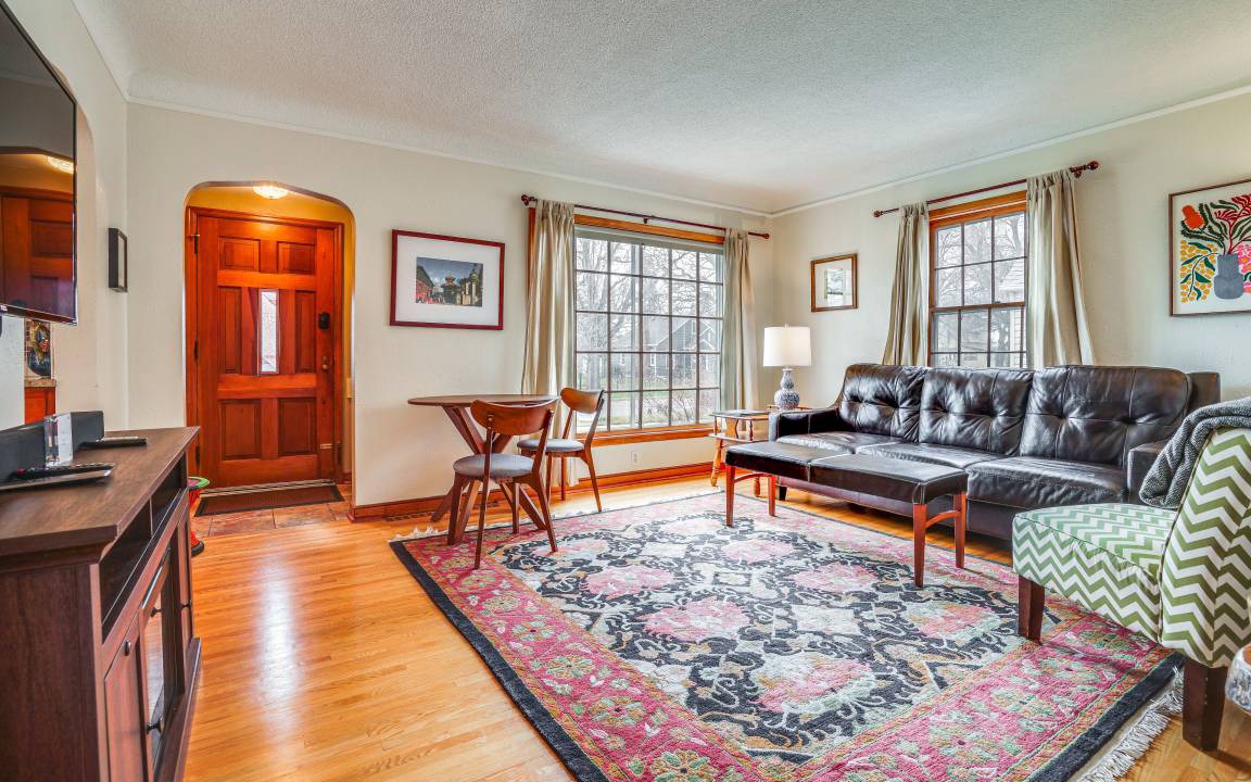 Photo of Livingroom in West Seventh