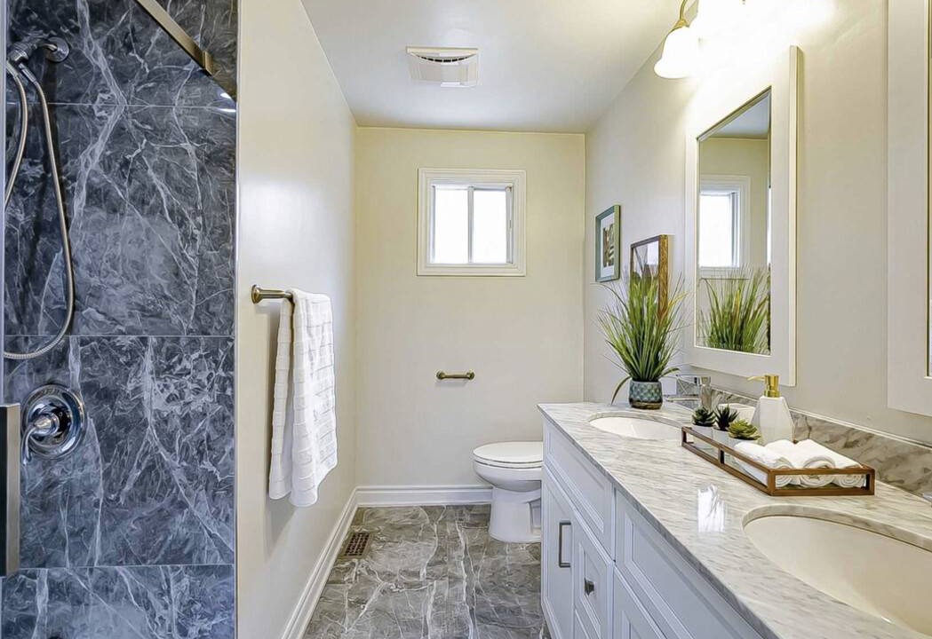 Photo of Others in L'Amoreaux