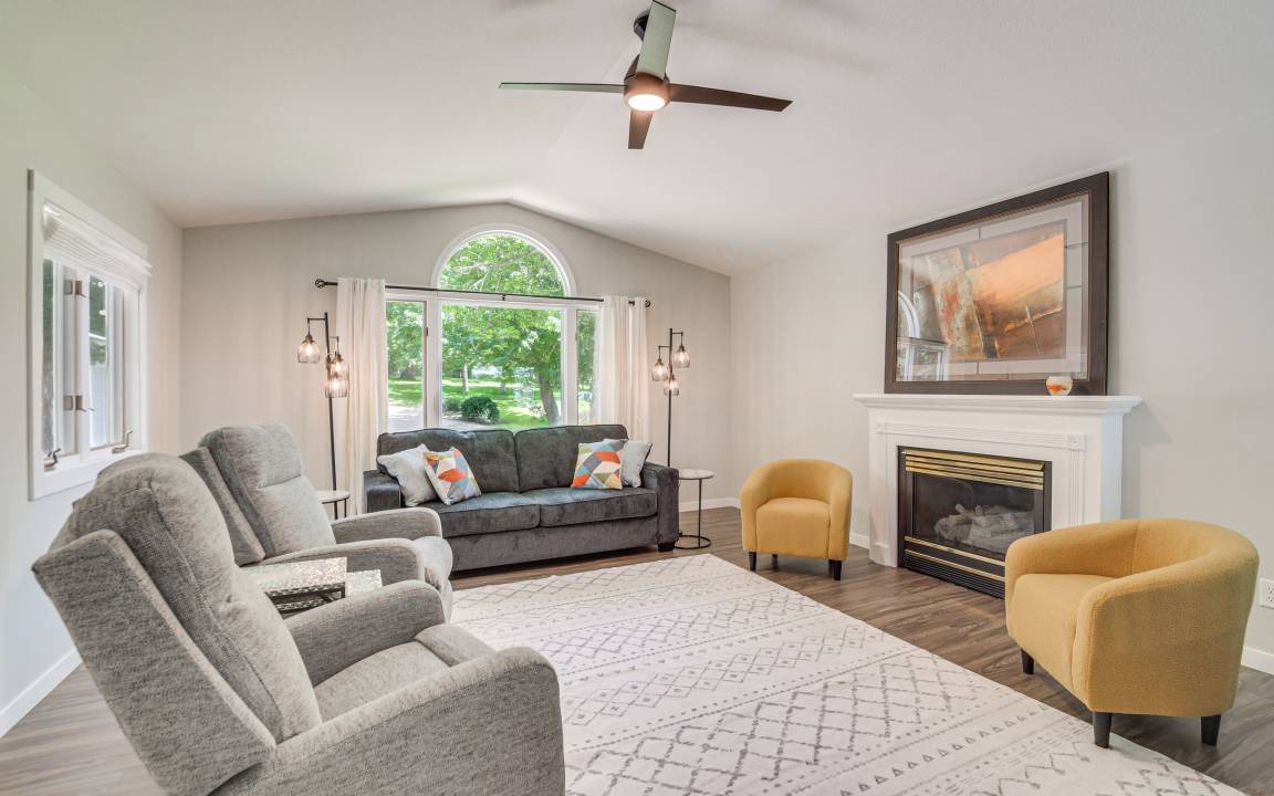 Photo of Livingroom in Detroit Lakes