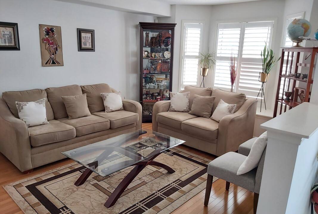 Photo of Livingroom in Markham