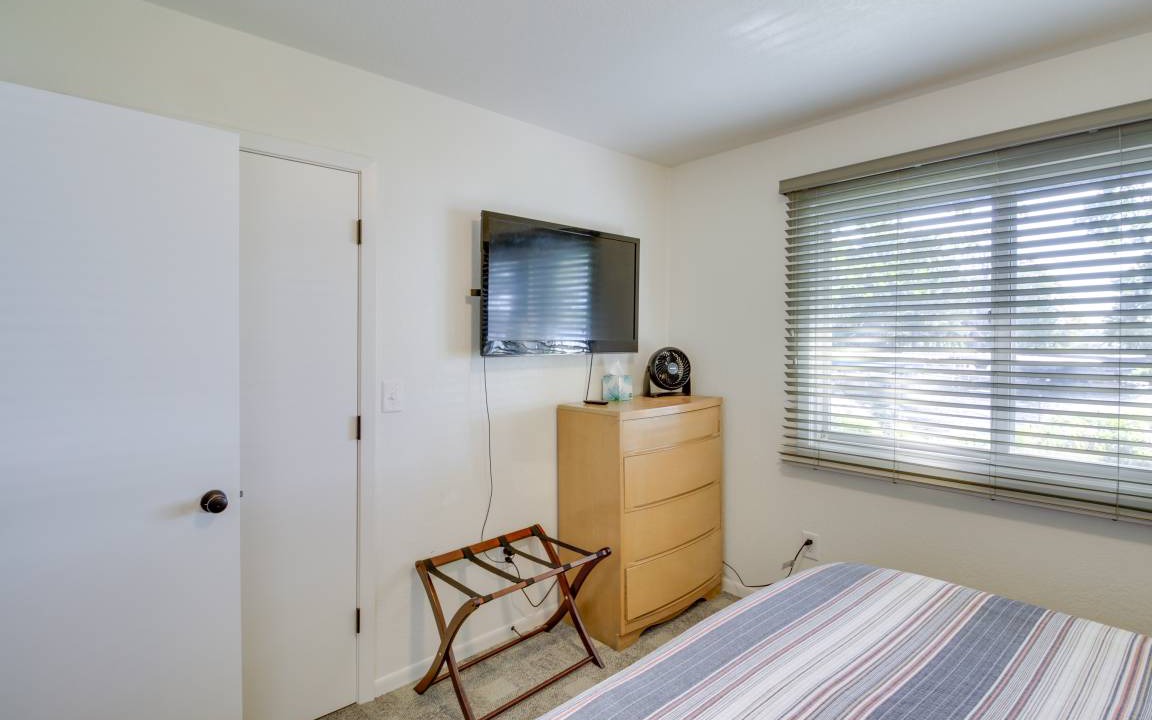 Photo of Bedroom in Walker