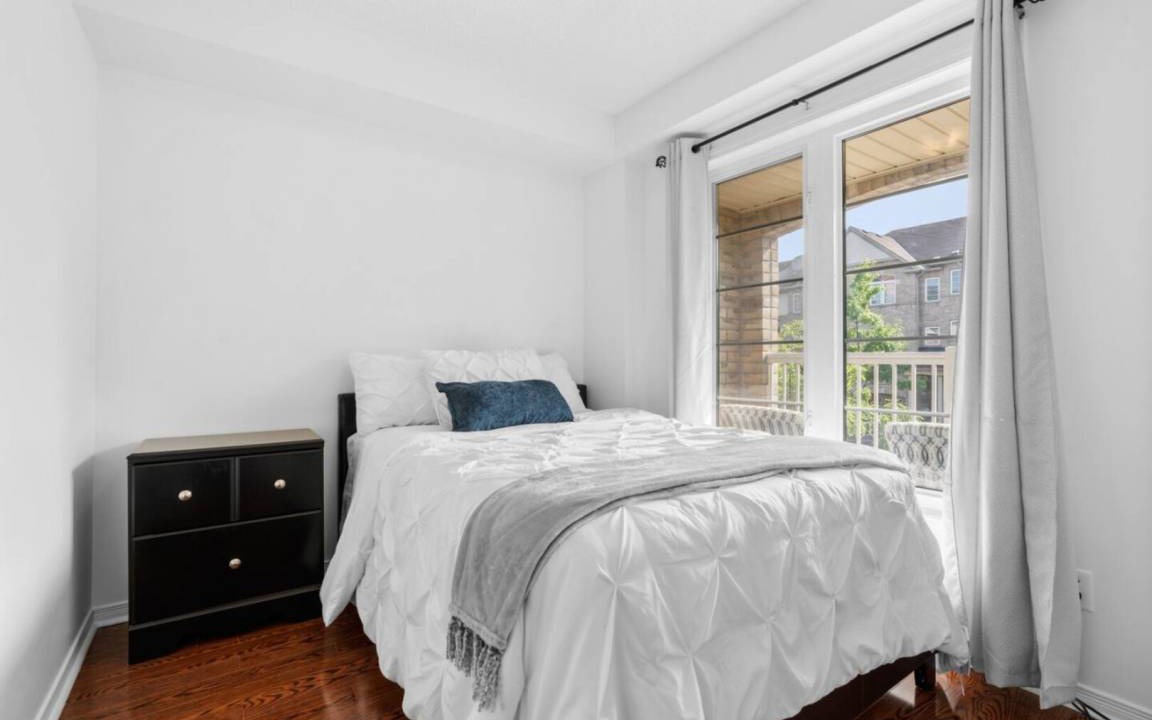 Photo of Bedroom in Ajax