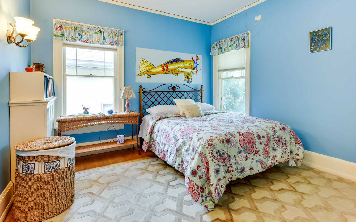 Photo of Bedroom in East Isles