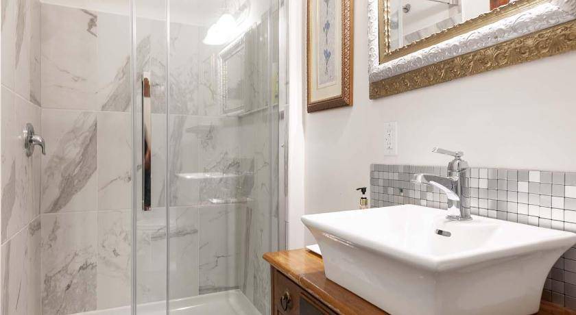 Photo of Bathroom in Stratford