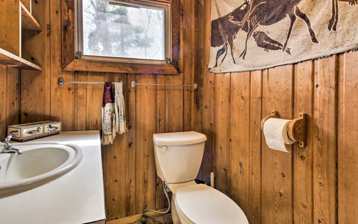 Photo of Bathroom in International Falls